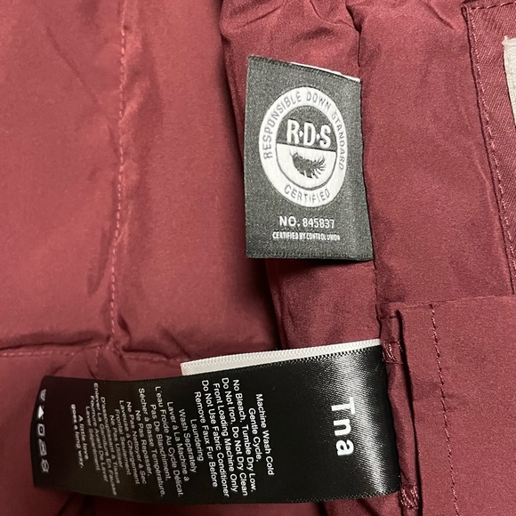 aritzia vail parka - Picture 7 of 17